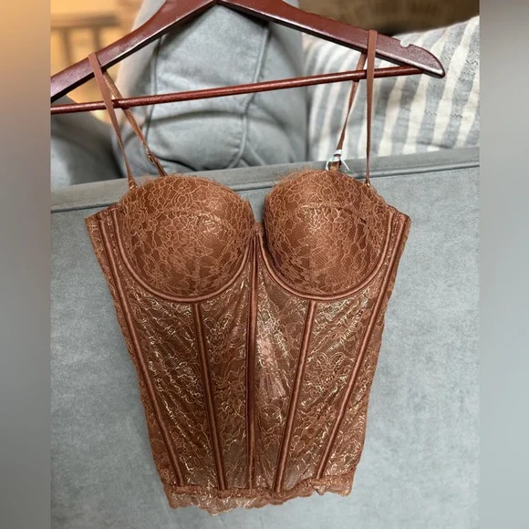Victoria’s Secret Lace Corset - Picture 2 of 7